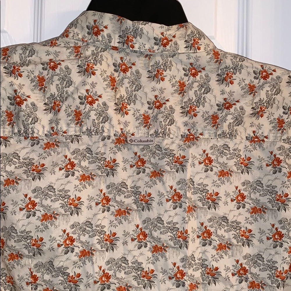 Columbia button up shirt. - Picture 3 of 4